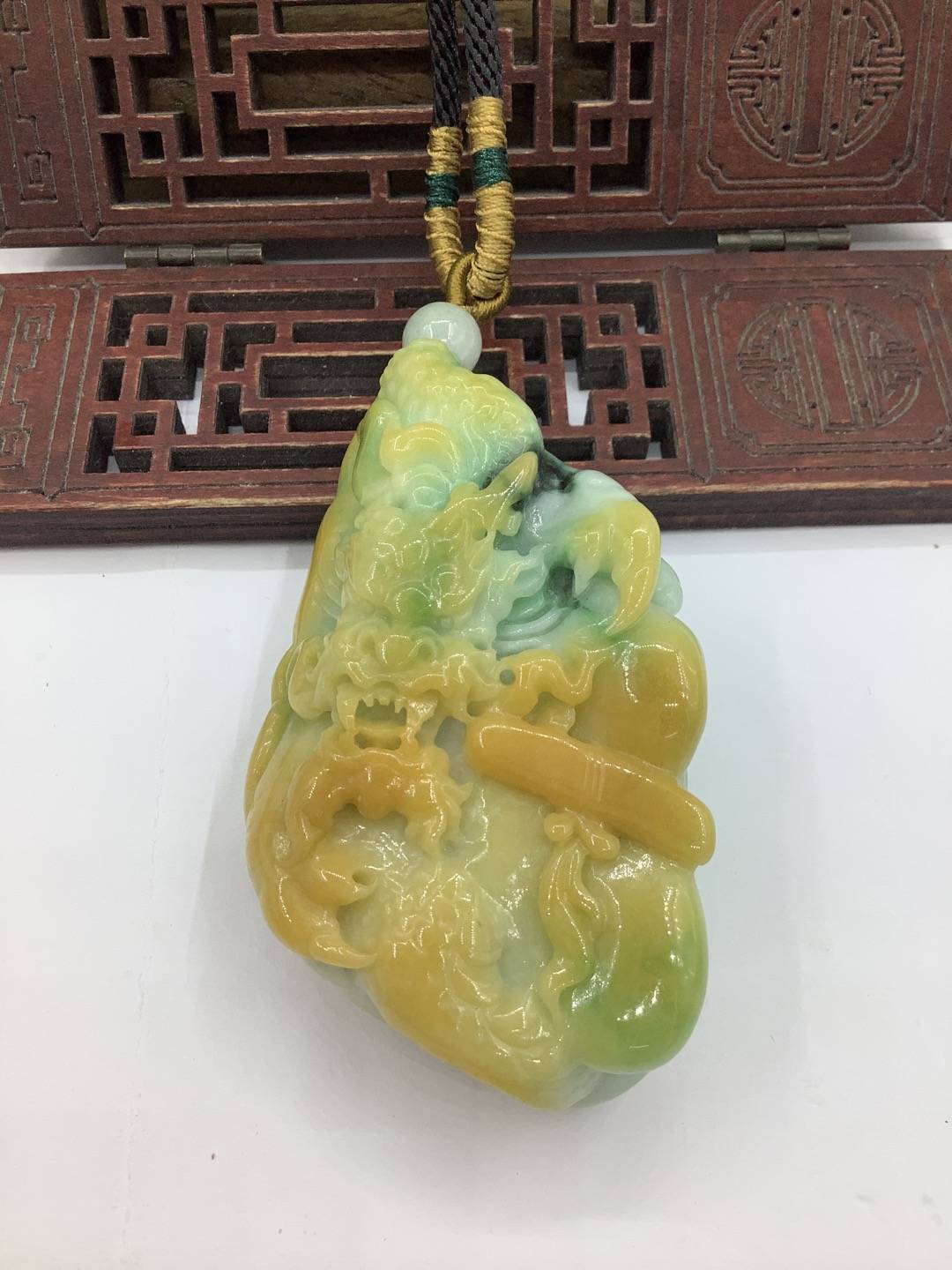 龙行天下