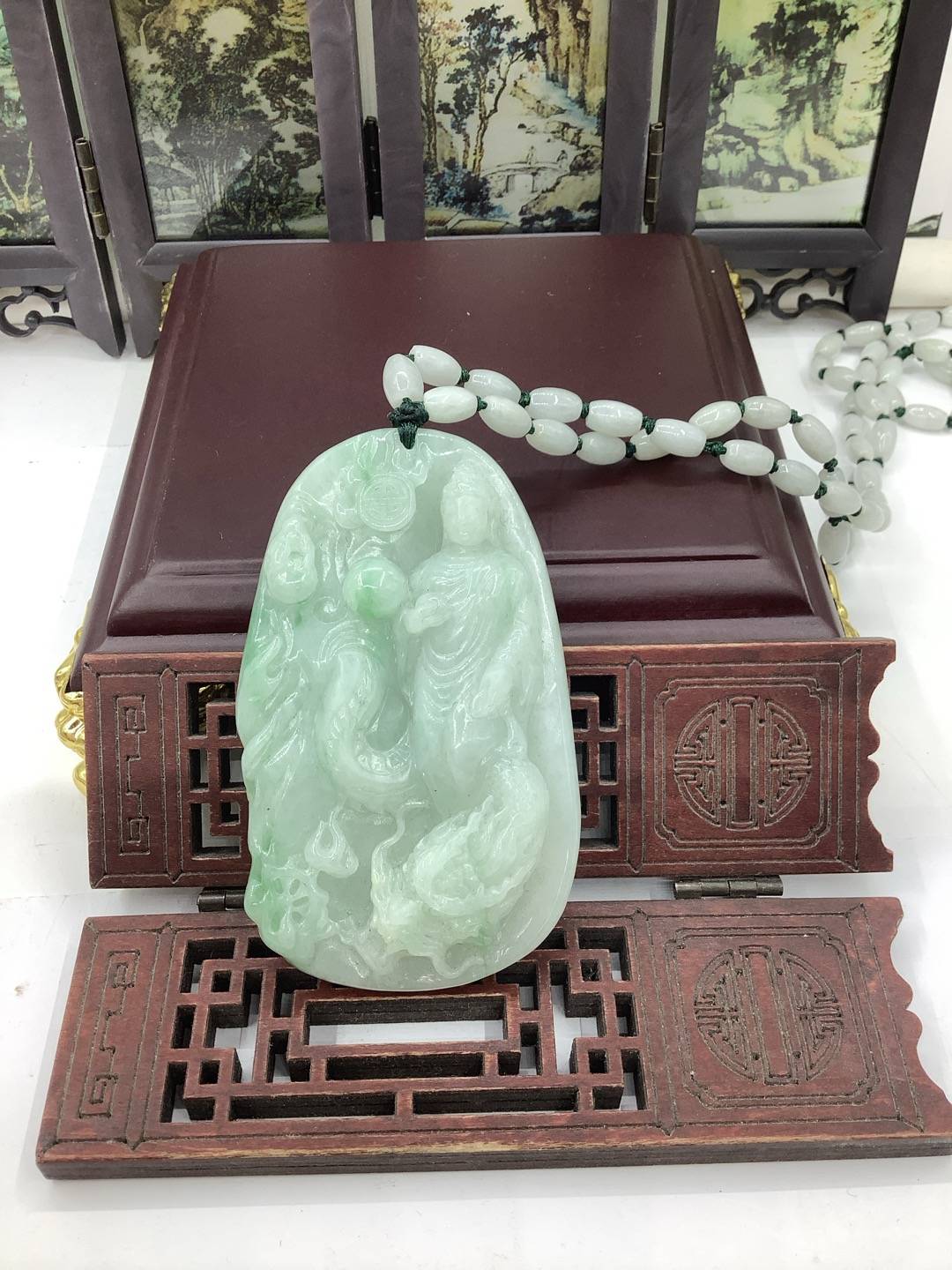 神龙护主