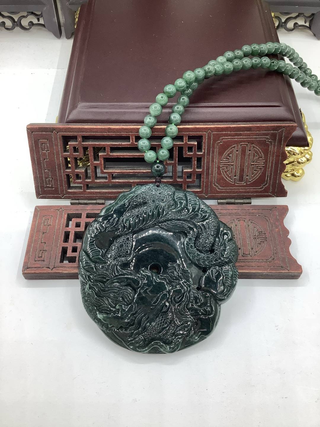 龙行天下