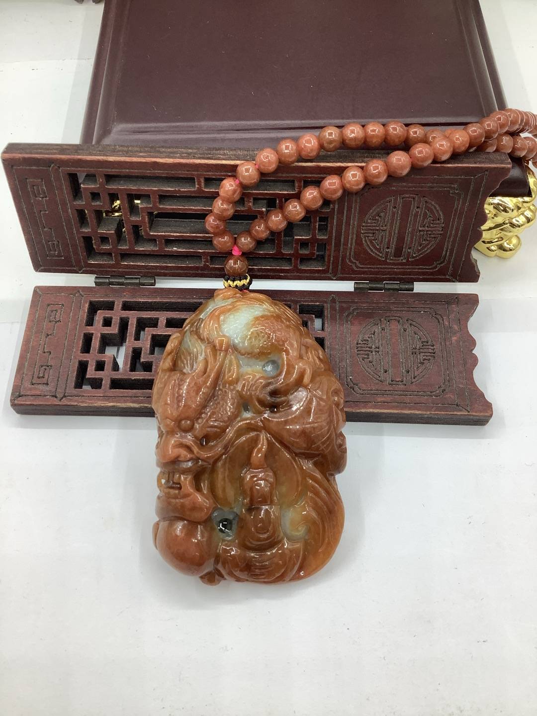 神龙护主