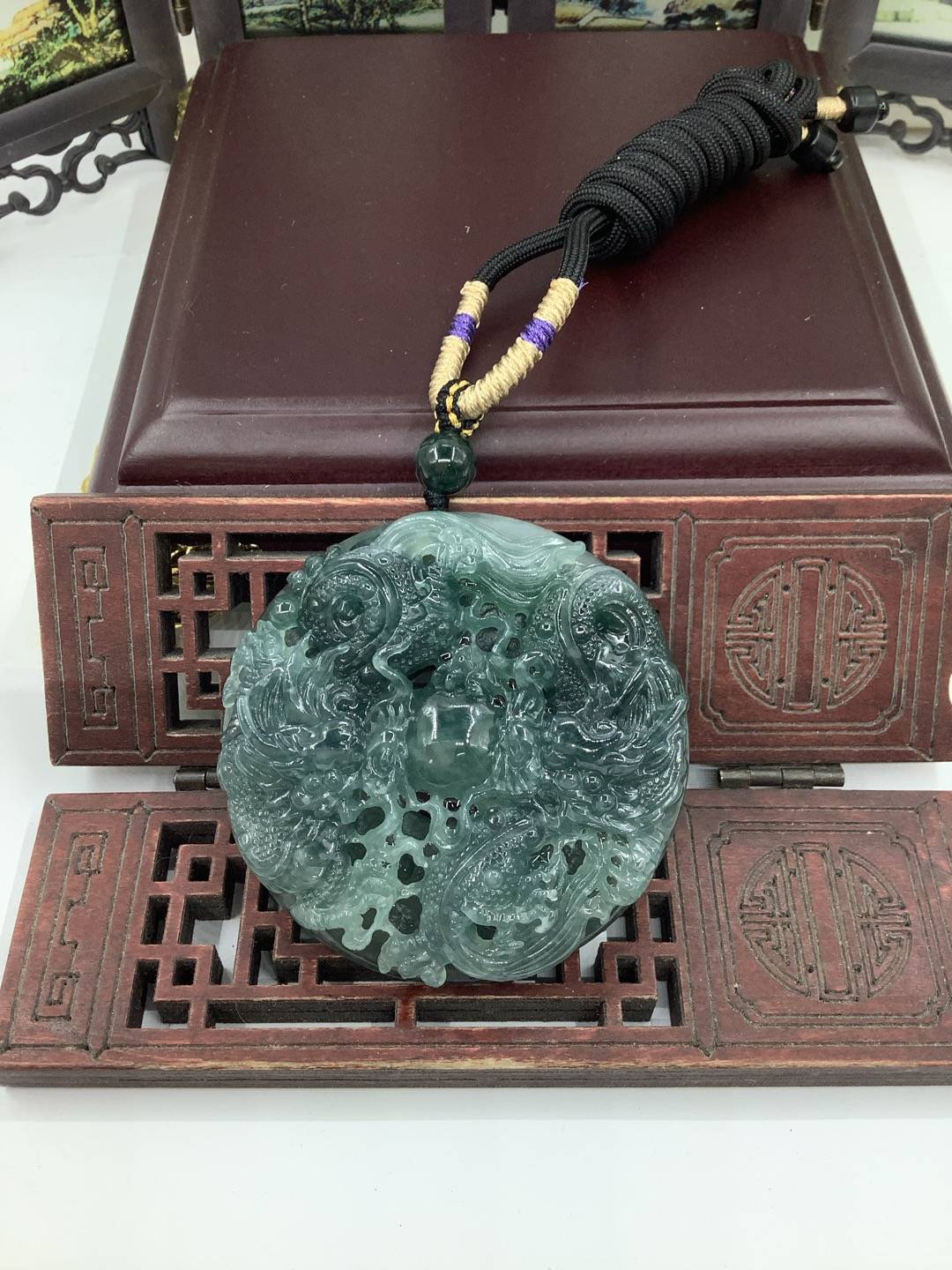 双龙护主