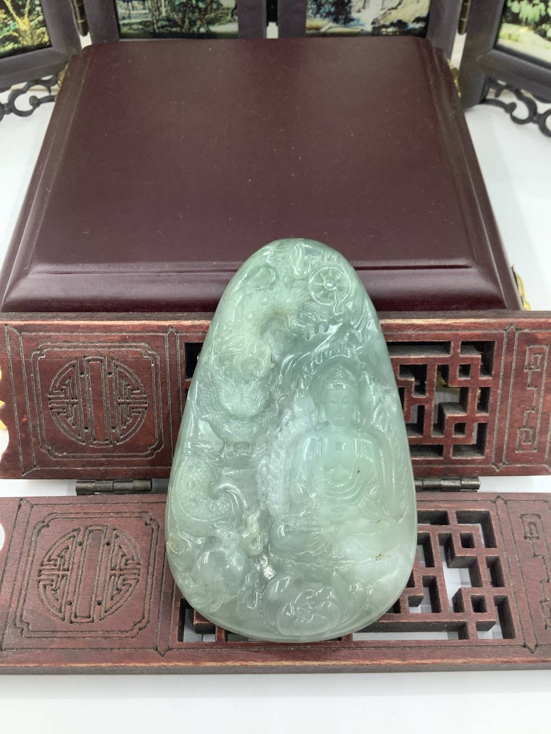 神龙护主