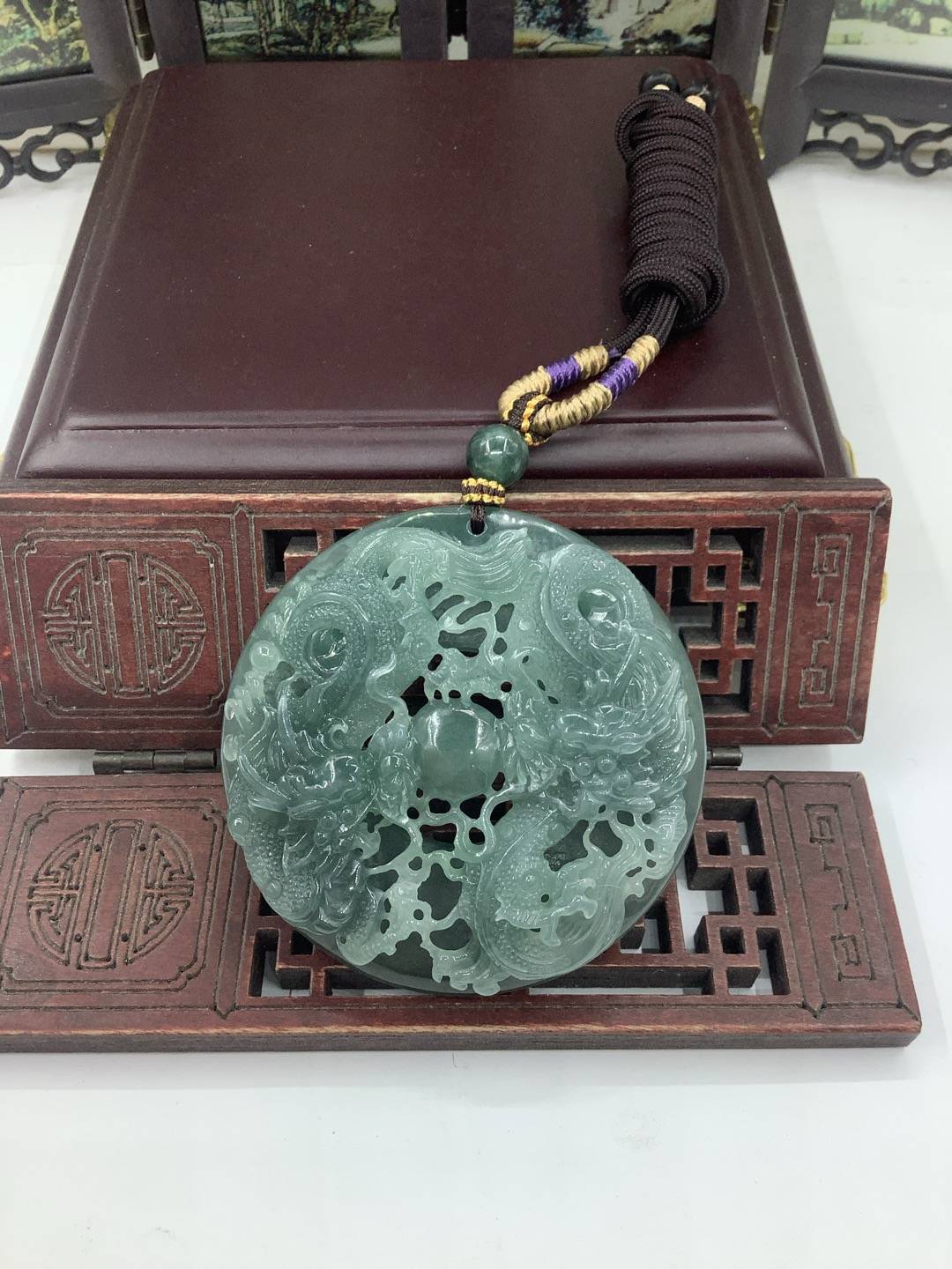 双龙护主