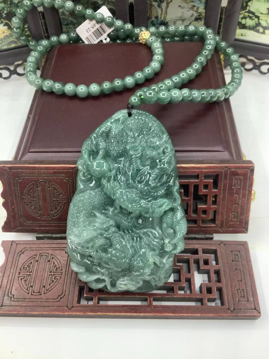 双龙护主