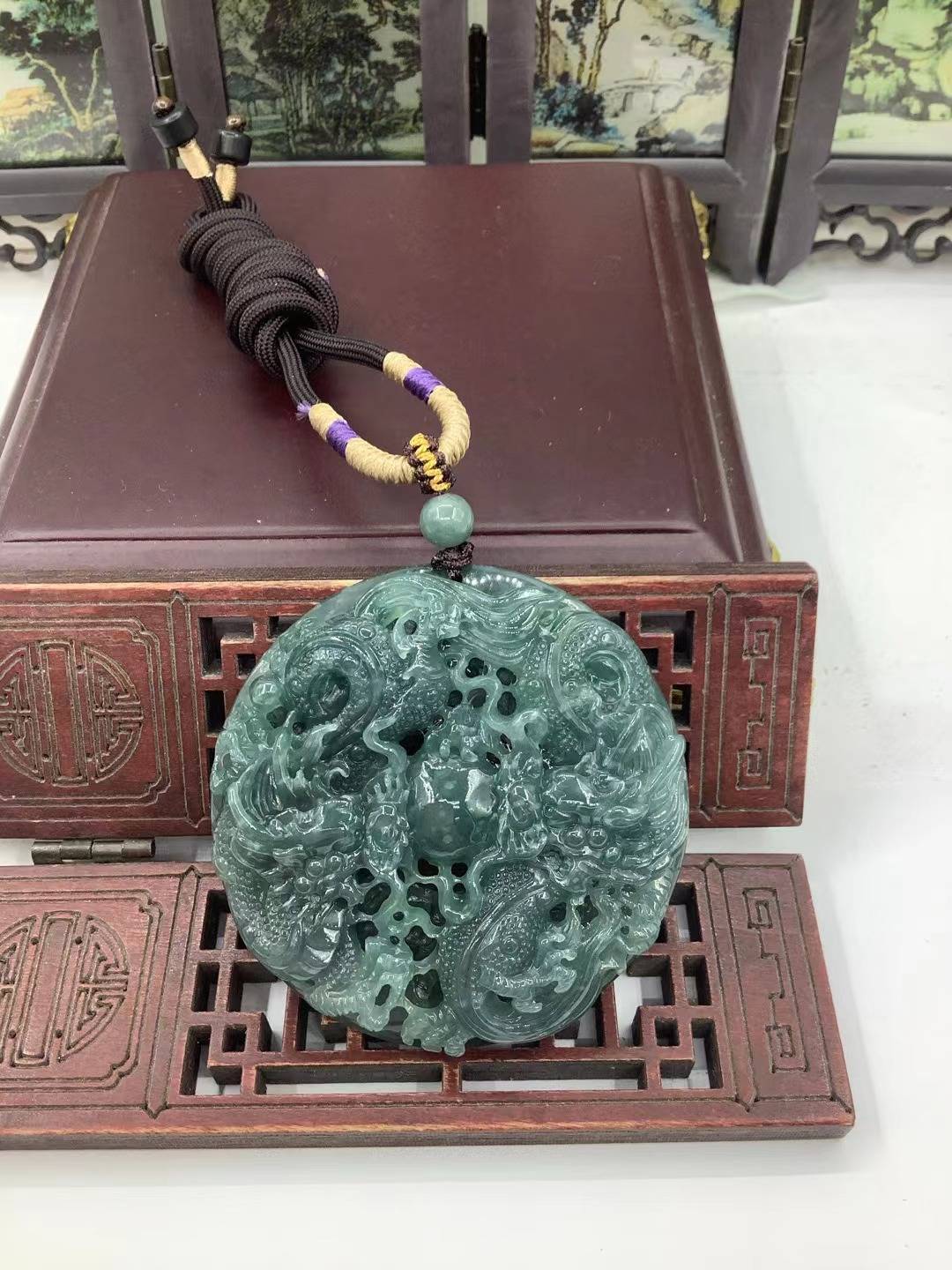 双龙护主