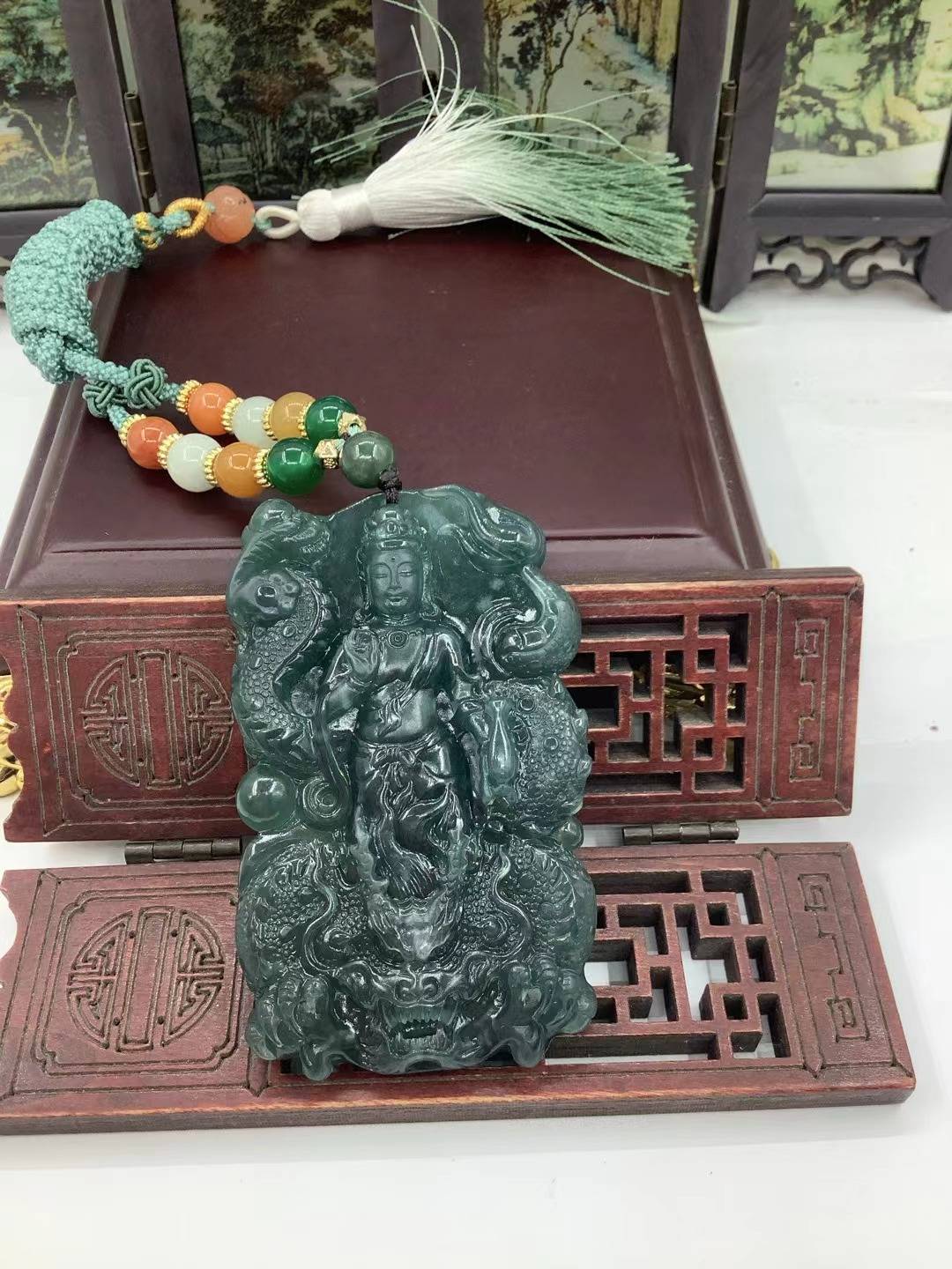 神龙护主