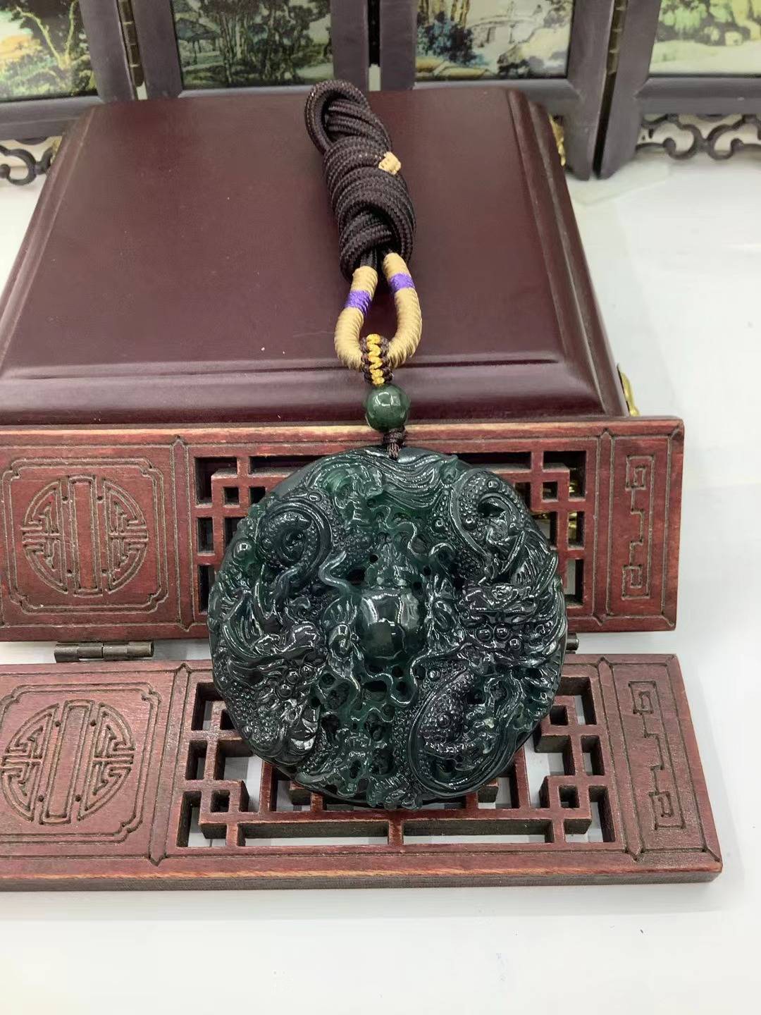 双龙护主