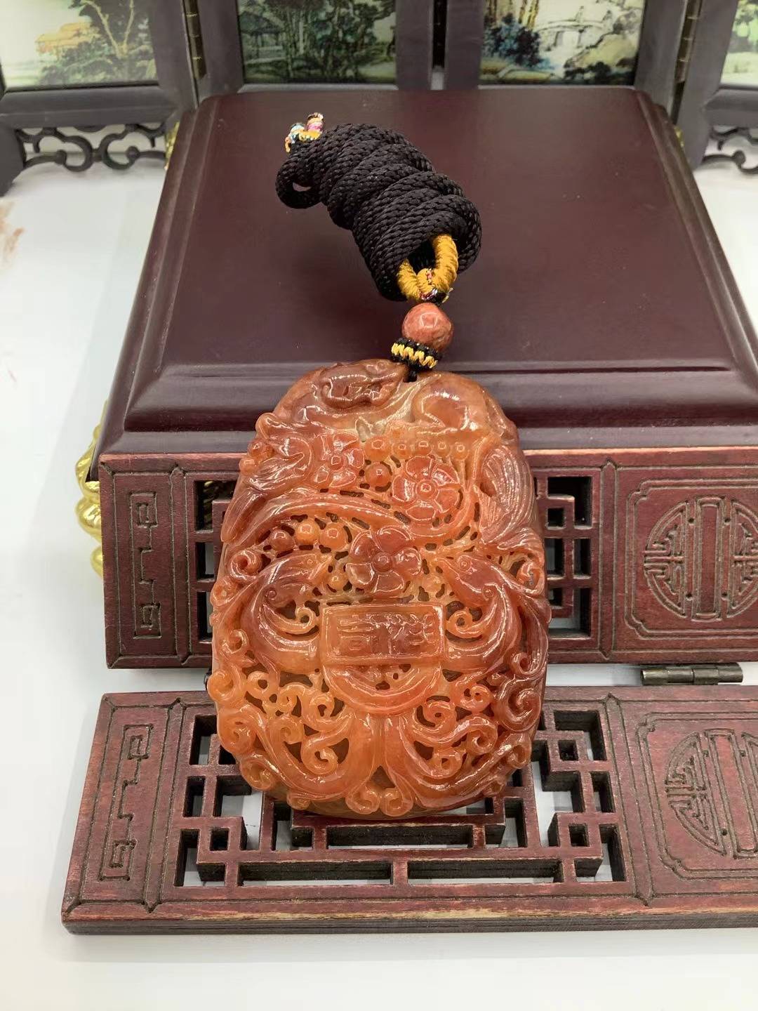 灵兽献瑞