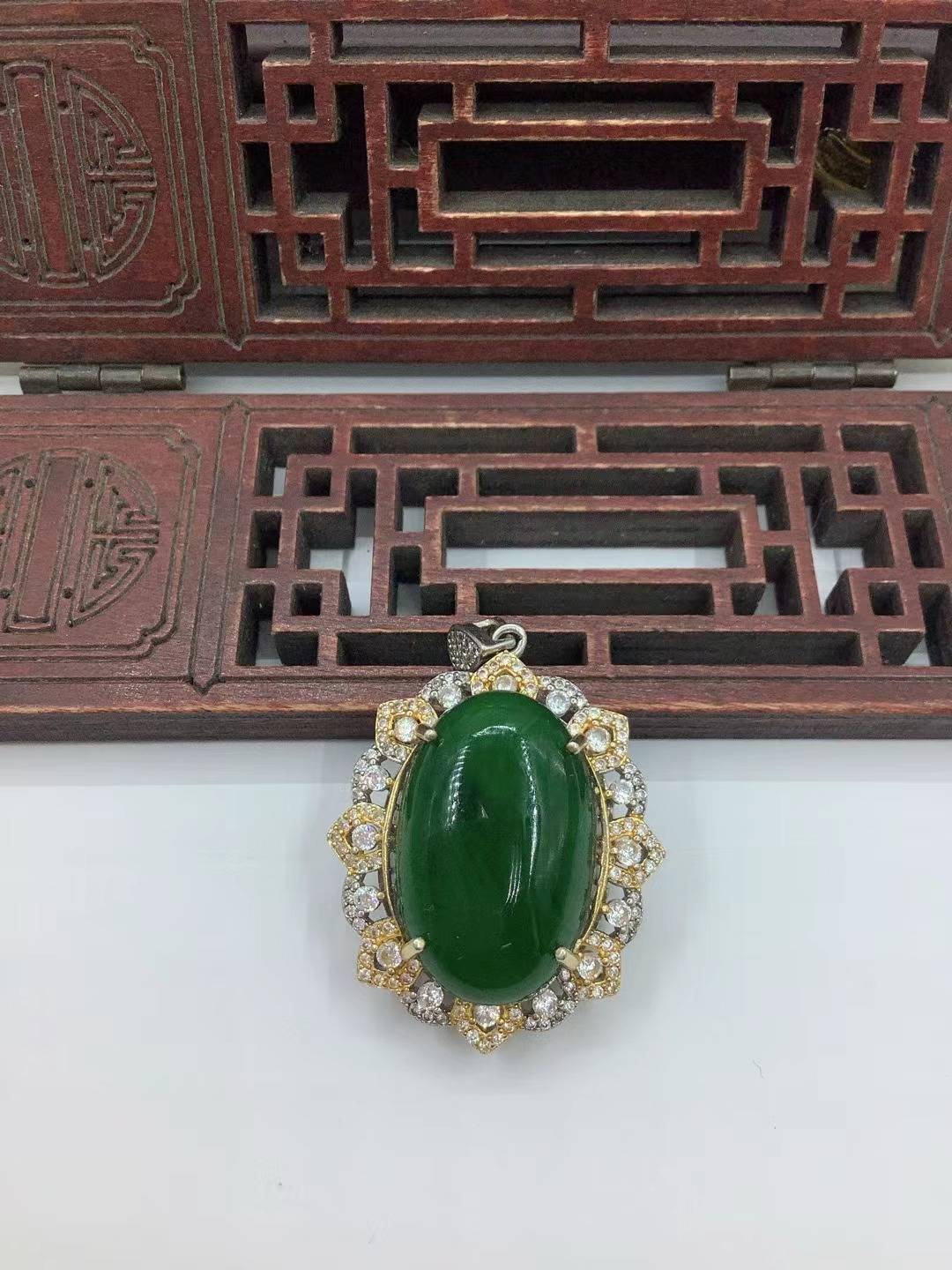 珠光宝气