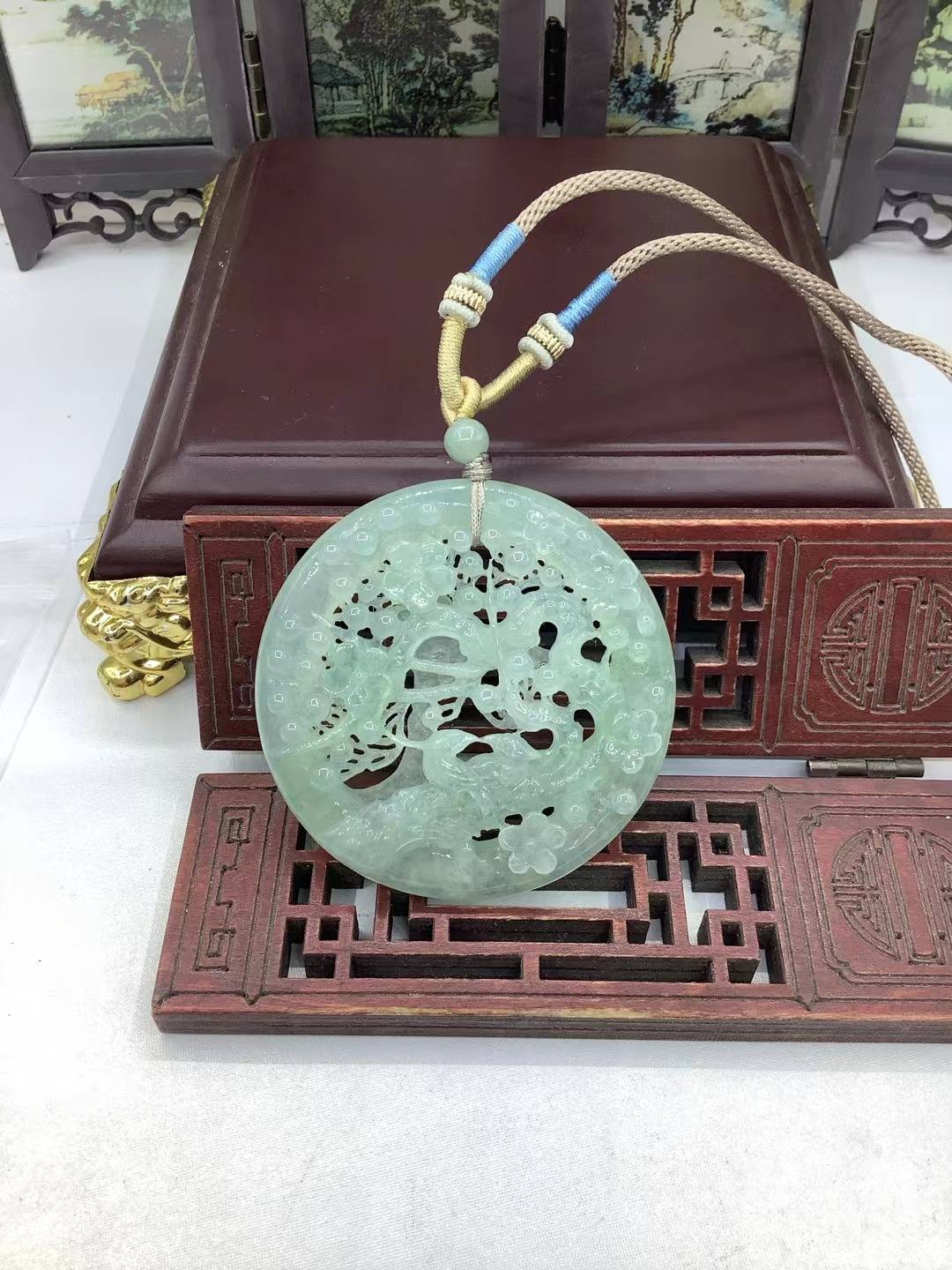 喜上眉梢