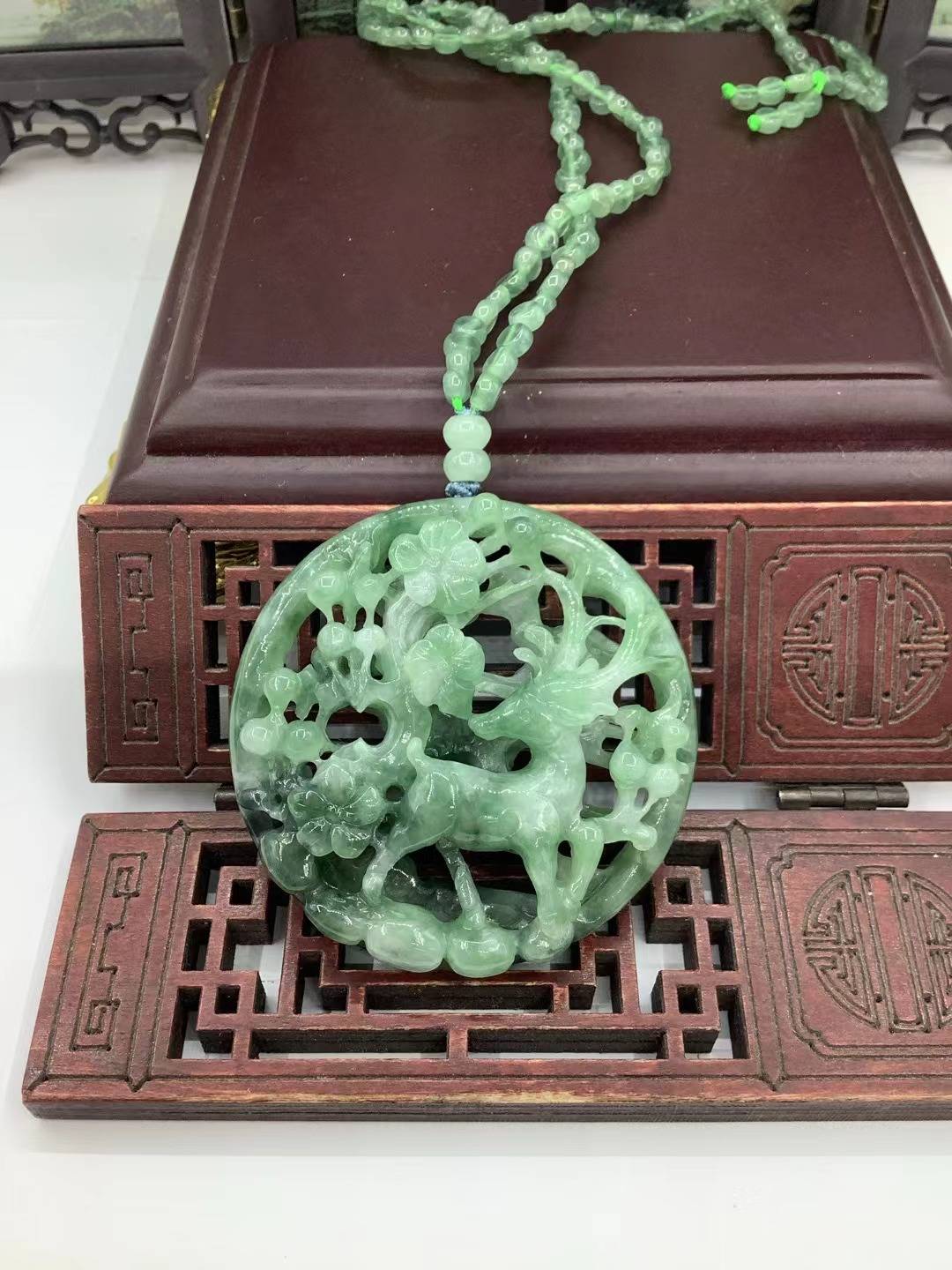 鹿梅同春