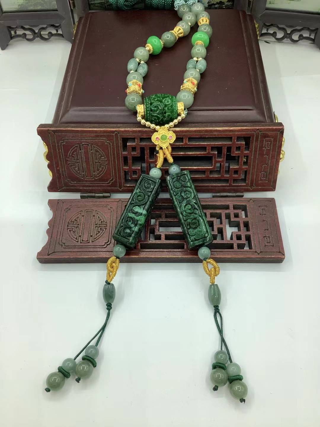 仿古牌