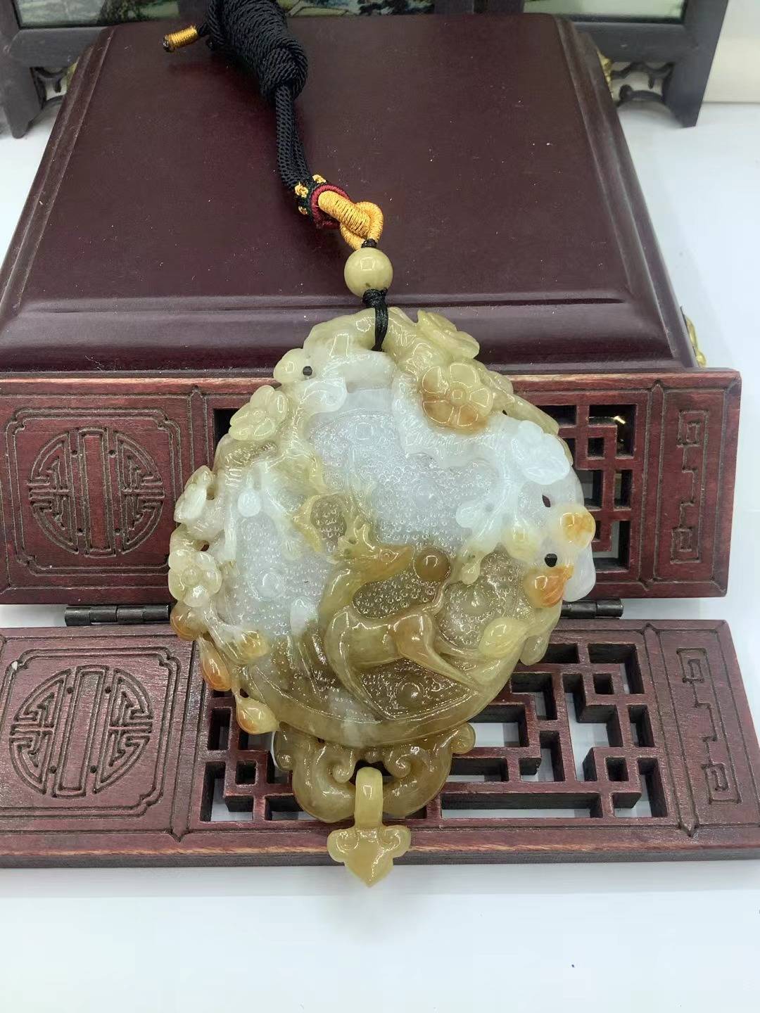鹿梅同春