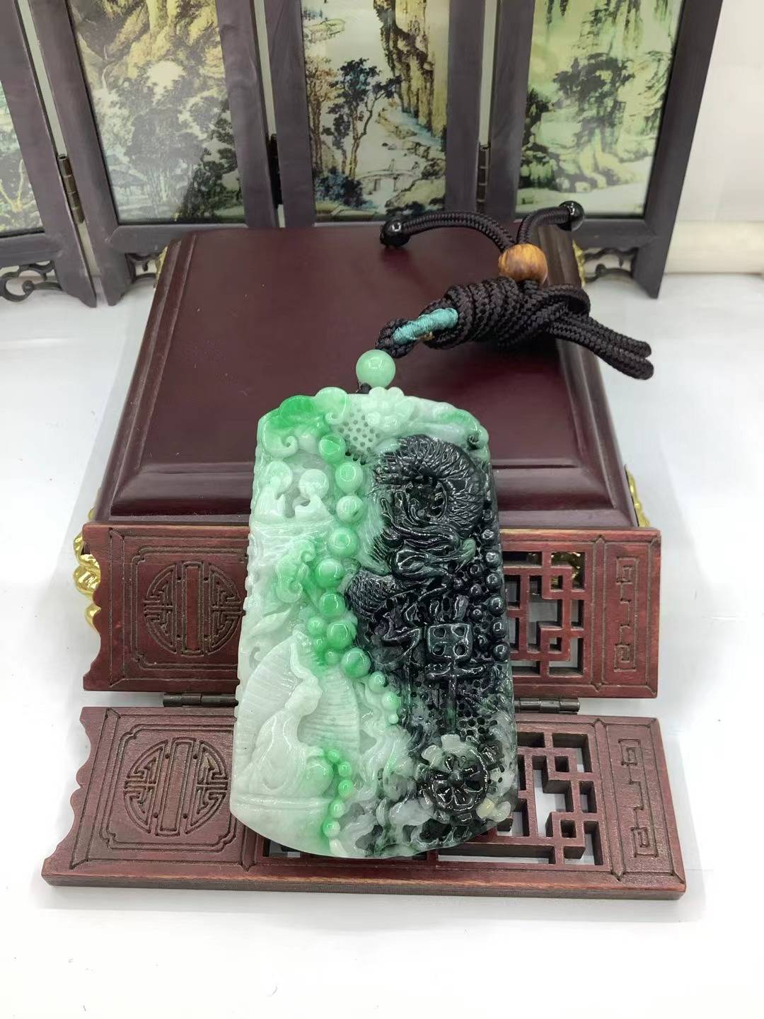 神龙护主