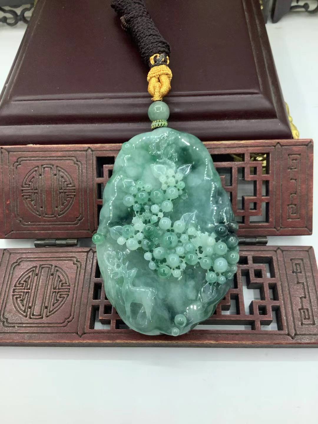 鹿梅同春