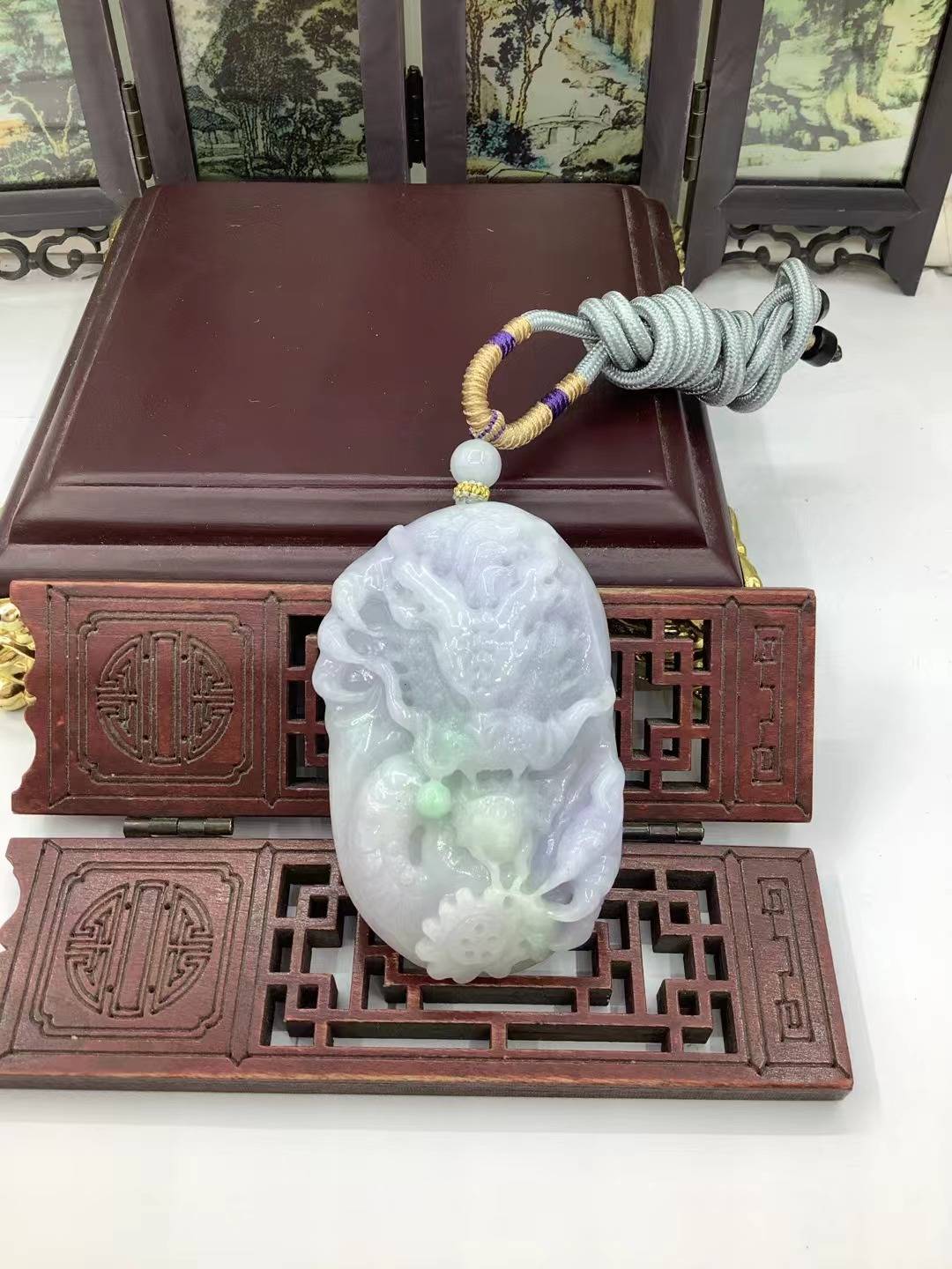 龙行天下