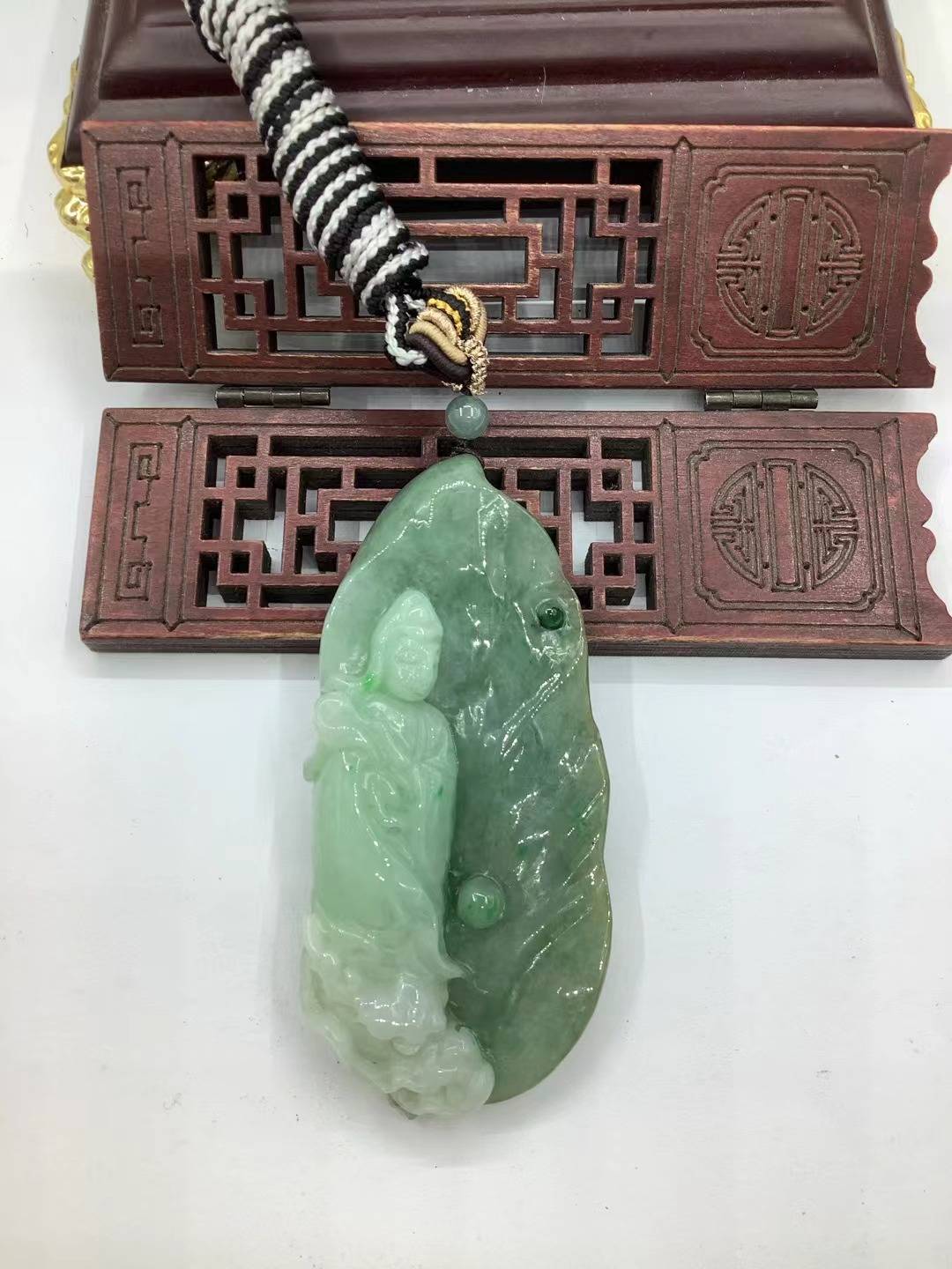 御龙观音