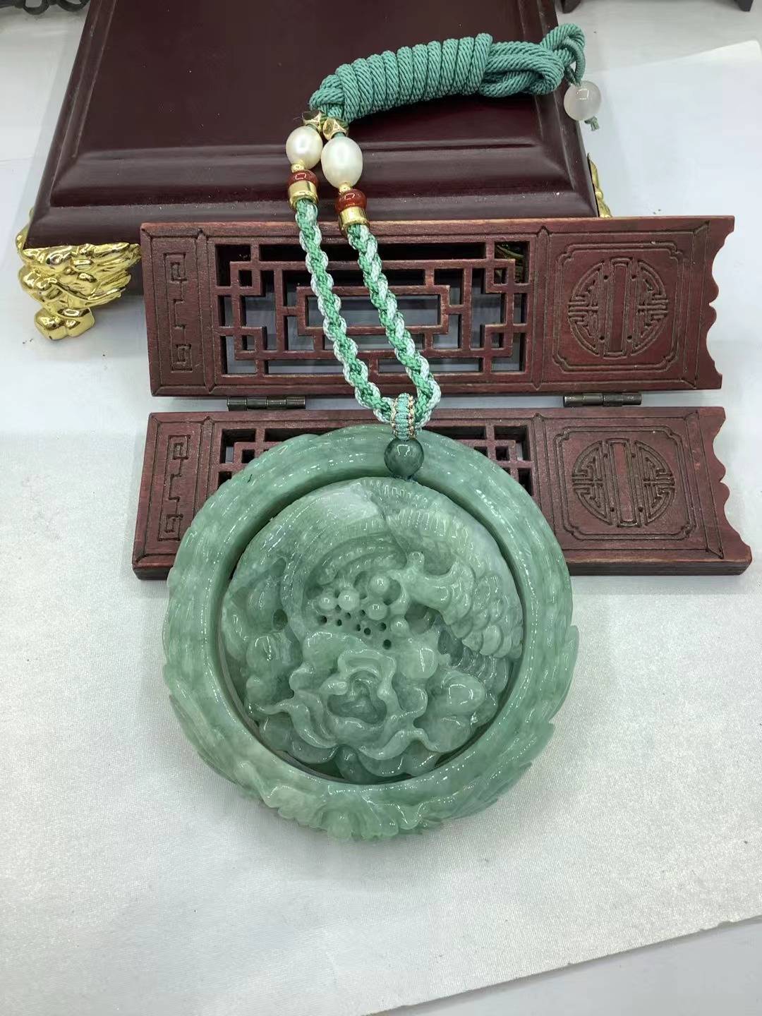 凤戏牡丹