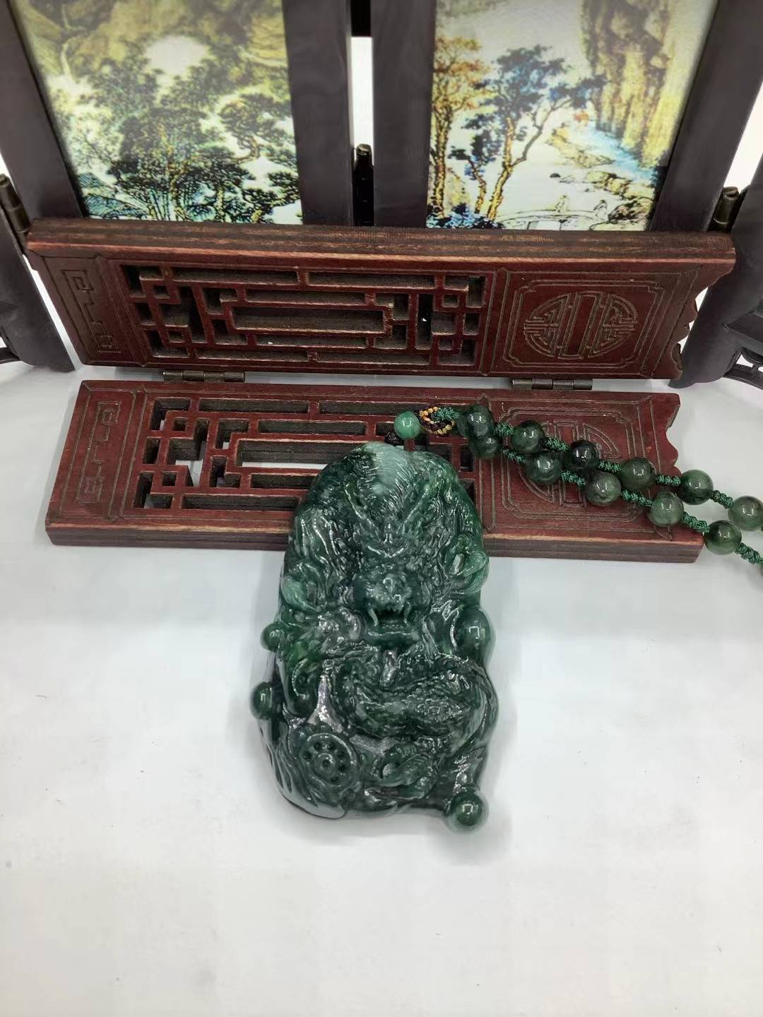 龙行天下