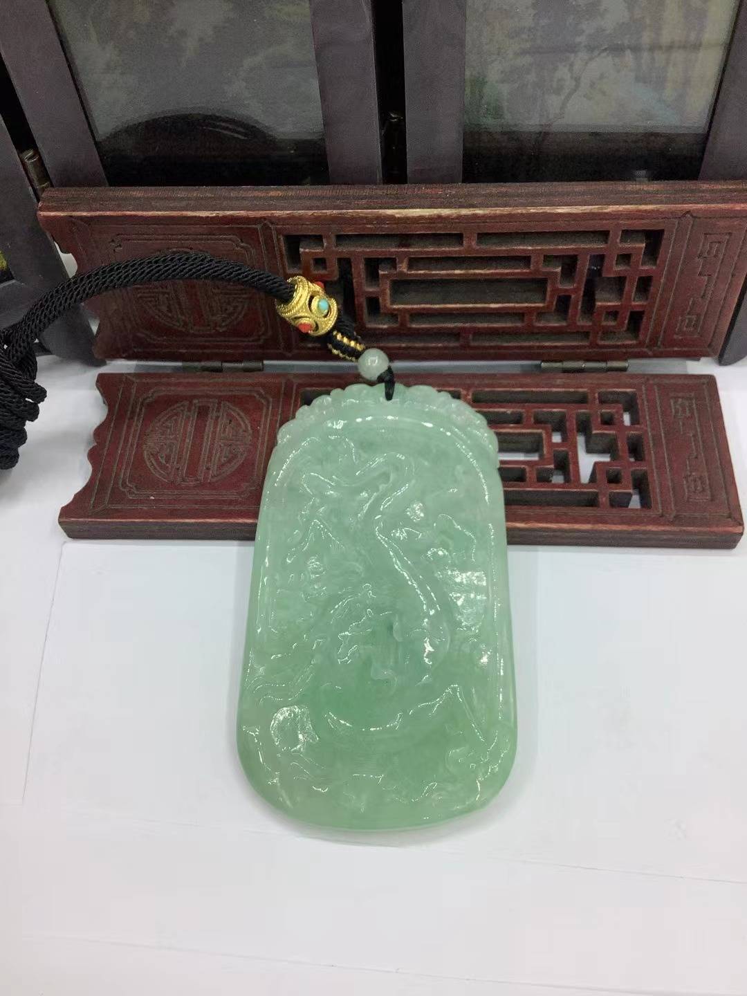 龙行天下