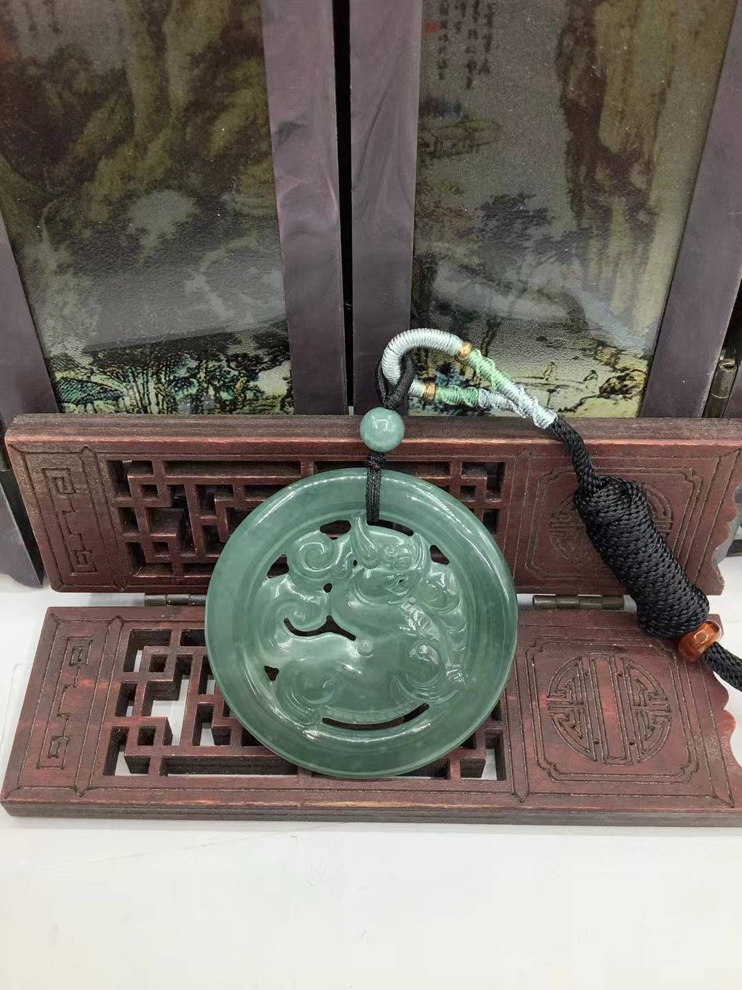 灵兽纳福
