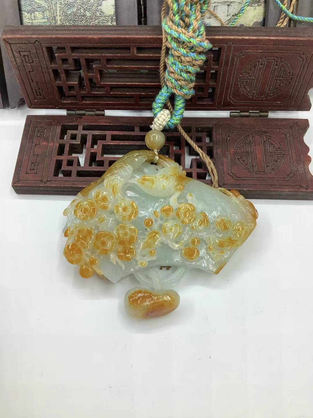 喜上眉梢
